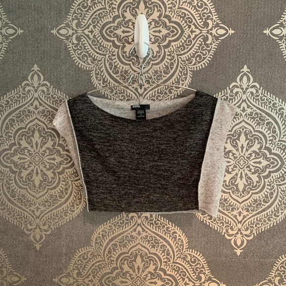 BDG. small grey crop top - Picture 1 of 3